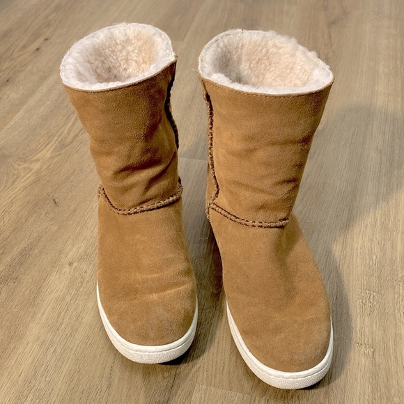 UGG Women's Mika Classic Sneaker Boot Chestnut size 7 - Picture 5 of 16